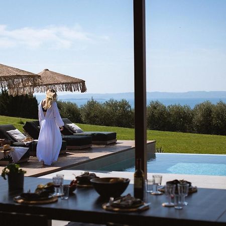 Residenza Cavaion Villa Calmasino Bagian luar foto
